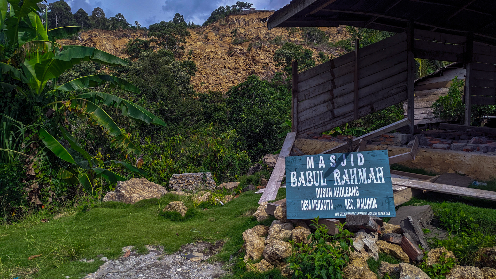 Linor: Amuk Gempa di Majene