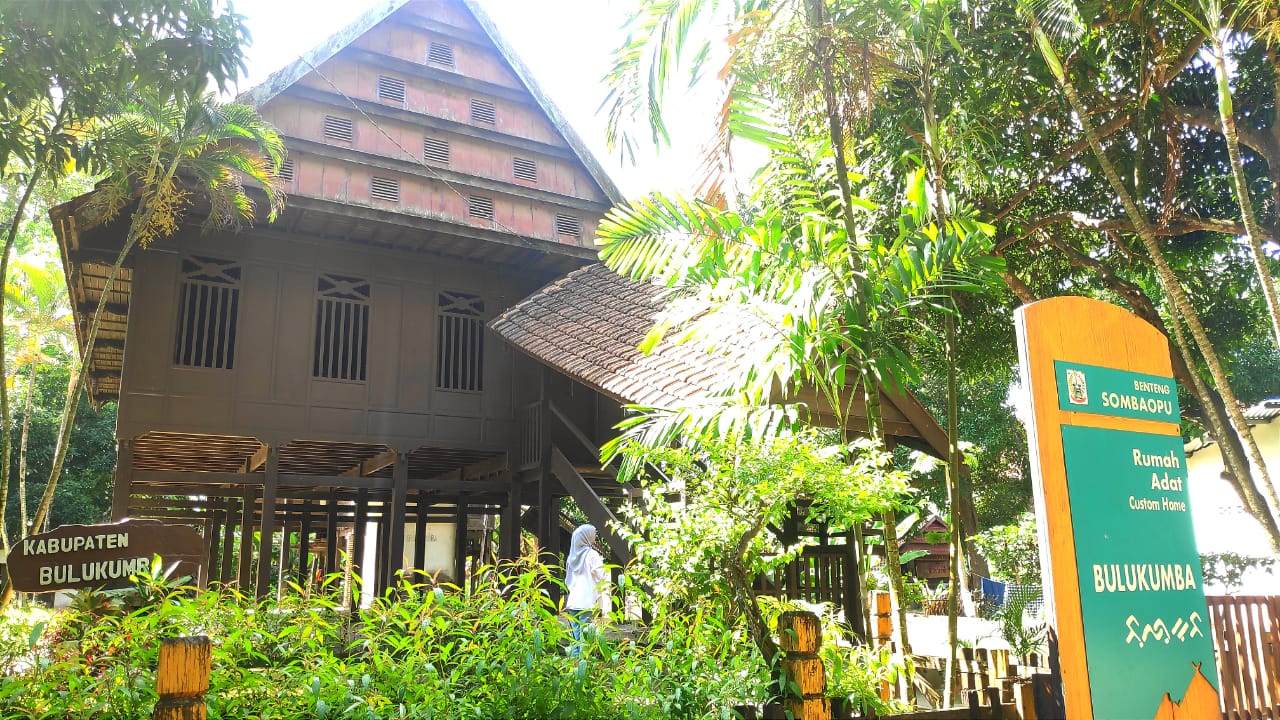 Rumah adat Bulukumba