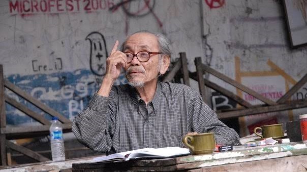 Ini bukan kisah seorang pahlawan. “Panggil aku Samsir saja."