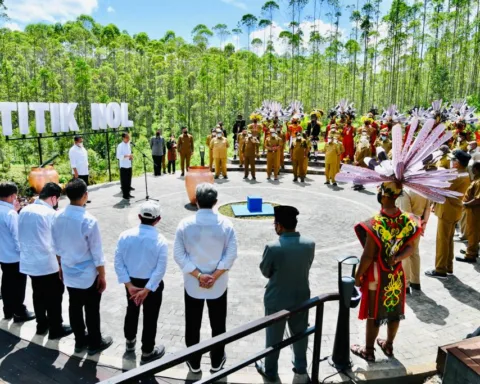 Presiden Jokowi bersama bawahannya saat berada di IKN/Amnesty Internasional Indonesia/Bollo.id