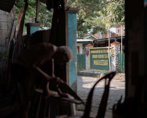 Rumah Anastasia Noeng berhadapan langsung dengan Koramil. Makassar, 18 Mei 2025/ Foto: Aziziah Diah Aprilya