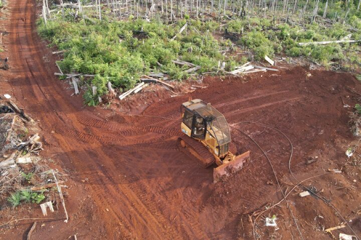 Aktivitas eksplorasi di Blok Tanamalia, Kecamatan Towuti, Kabupaten Luwu Timur/Foto: WALHI Sulsel