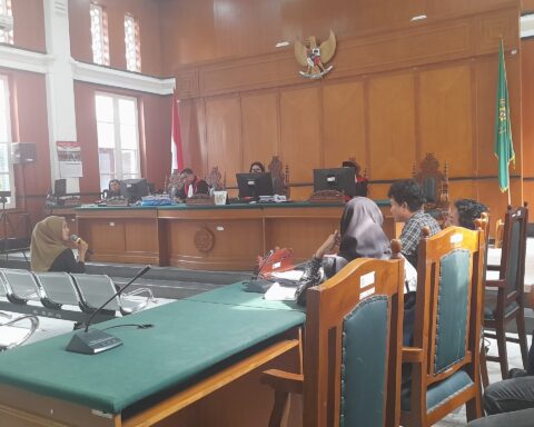 Nengsih, saksi fakta dalam sidang perselisihan hubungan industrial PT Huadi dengan buruh SBIPE Bantaeng/Foto: Andi Audia Faiza Nazli Irfan/Bollo.id