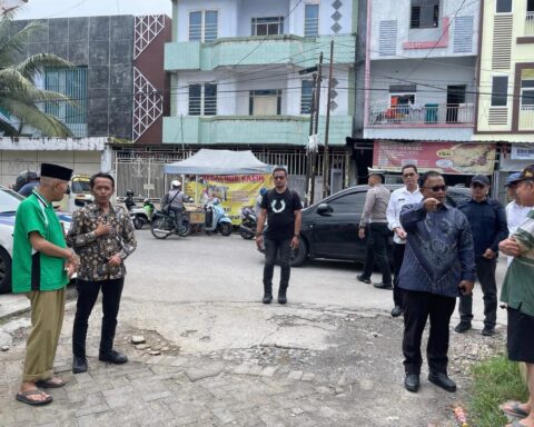 Komisioner Kompolnas, Mohammad Choirul Anam saat berkunjung ke lokasi kejadian/Foto: istimewa